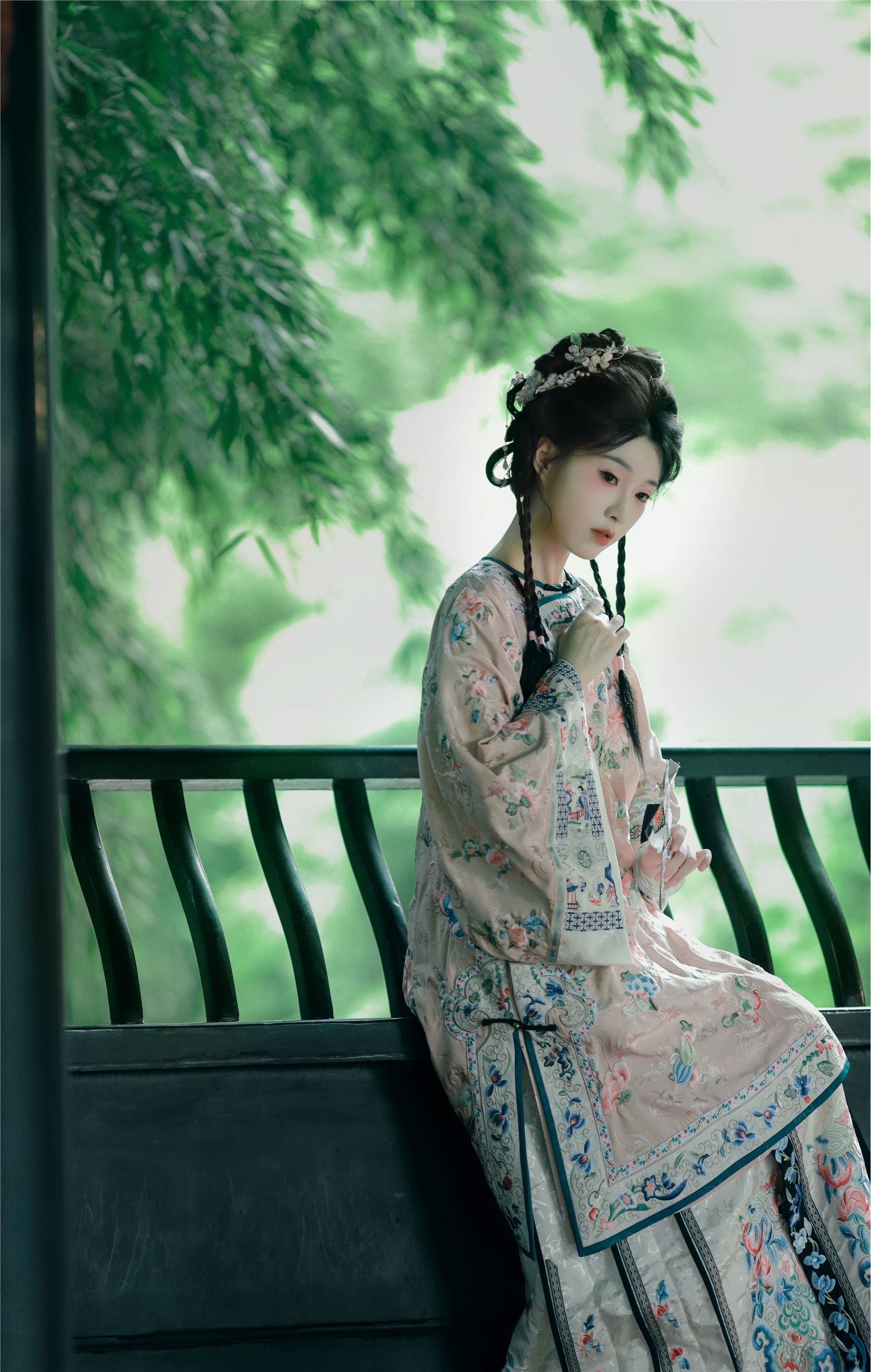 YITUYU艺图语 2025.01.27 盛夏 秋子梨